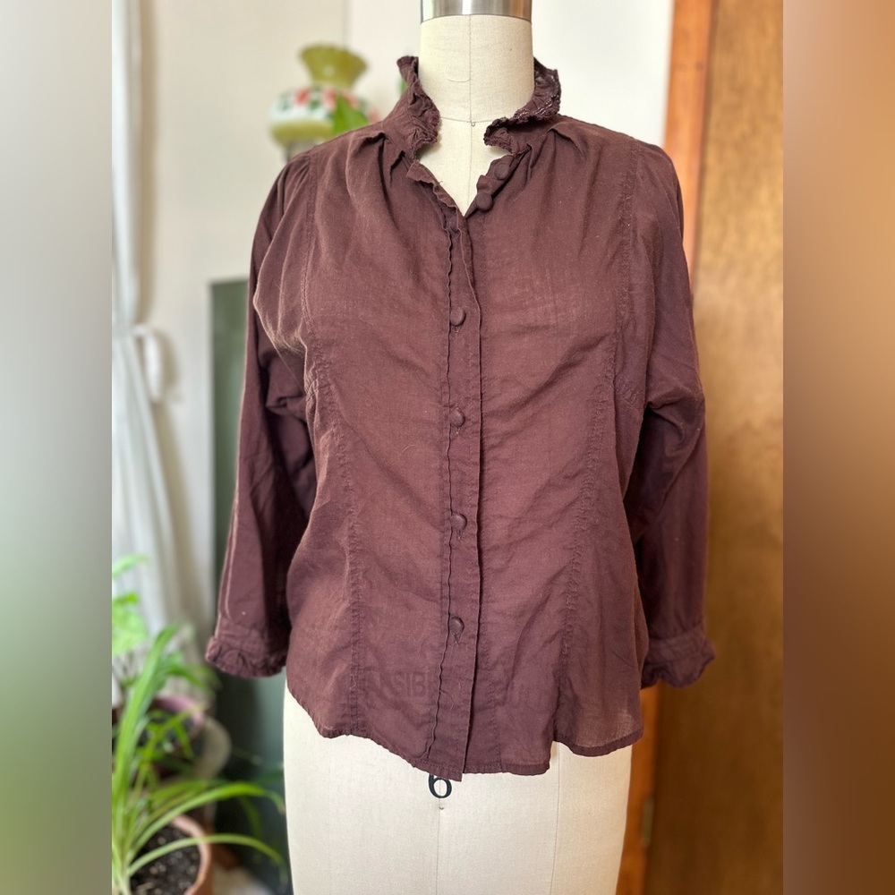 Kara Thoms Brown ruffle blouse
